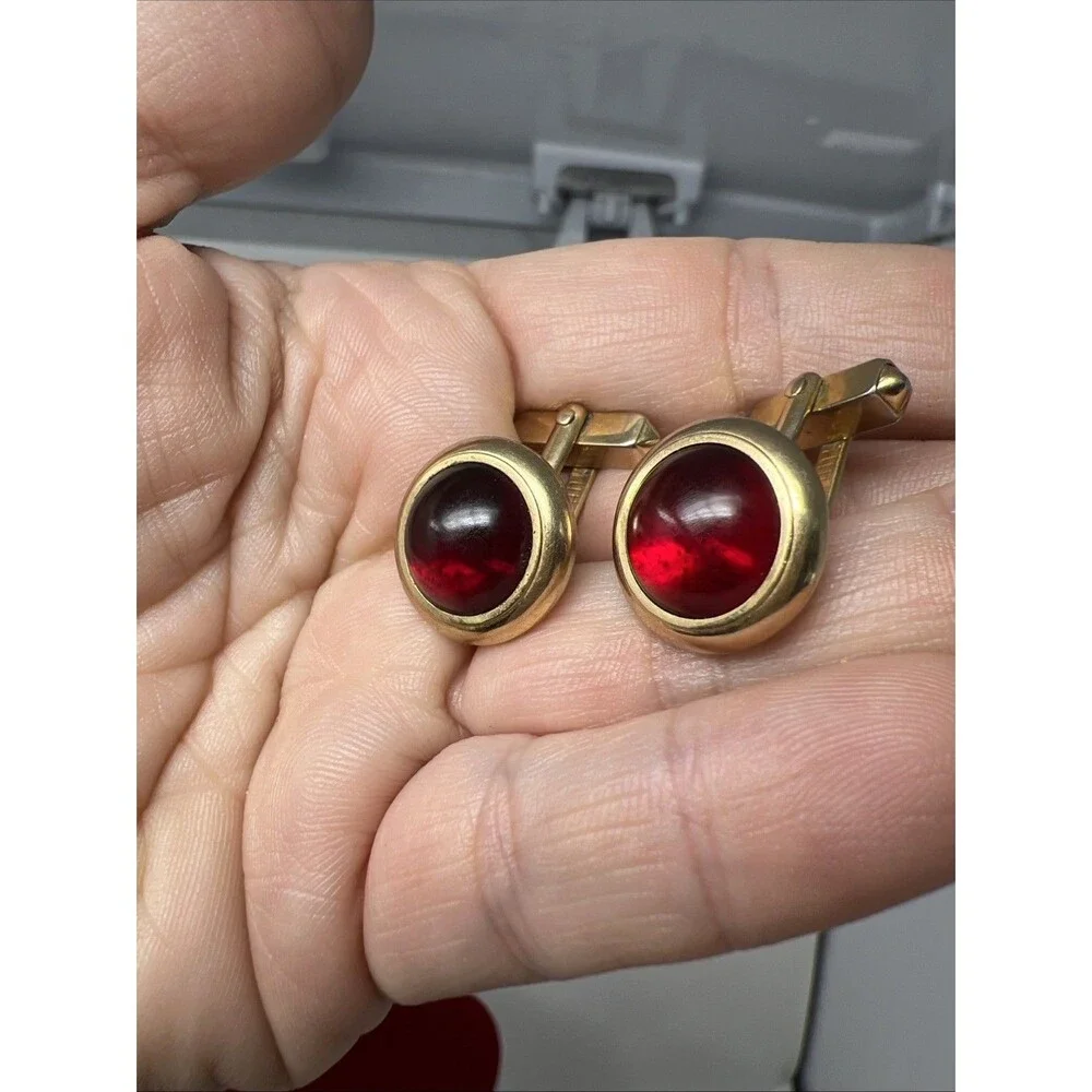Vintage Swank Gold Tone Round Red Top Cufflinks MCM Retro Classy Men’s Fashion
